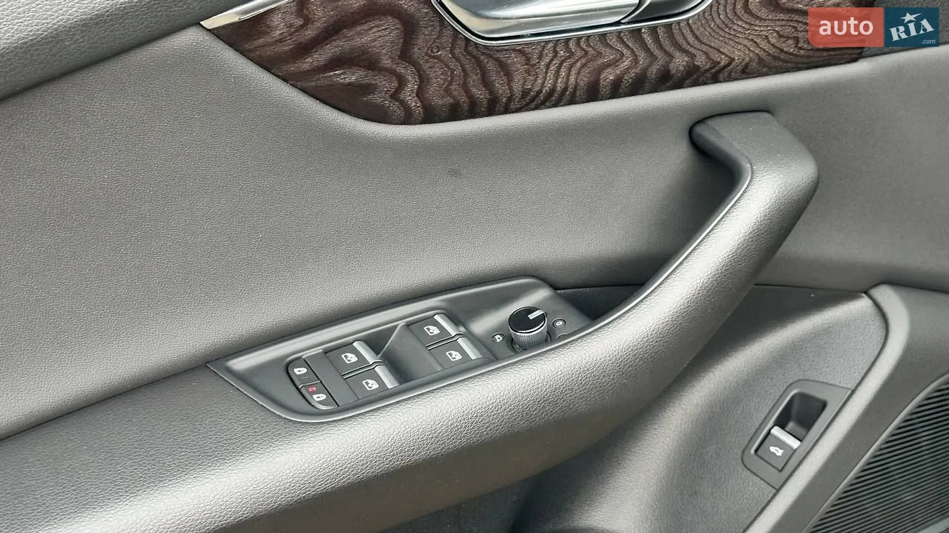 2020 Audi Q8 - мініатюра 23