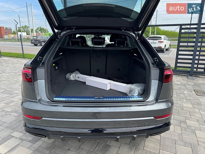 Внедорожник / Кроссовер Audi Q8 2026 в Ровно