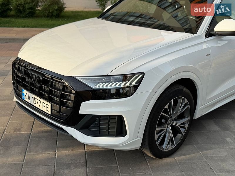 Позашляховик / Кросовер Audi Q8 2023 в Києві