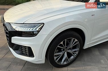 Позашляховик / Кросовер Audi Q8 2023 в Києві