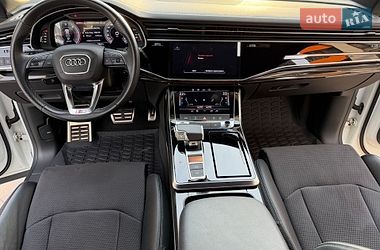 Позашляховик / Кросовер Audi Q8 2023 в Києві