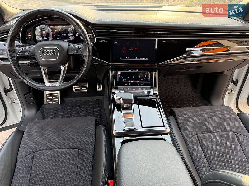 Позашляховик / Кросовер Audi Q8 2023 в Києві