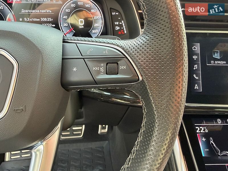 Позашляховик / Кросовер Audi Q8 2023 в Києві
