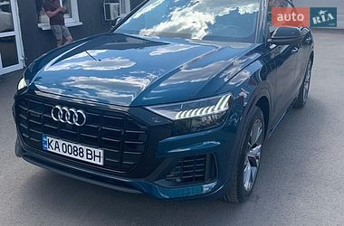 Позашляховик / Кросовер Audi Q8 2020 в Києві