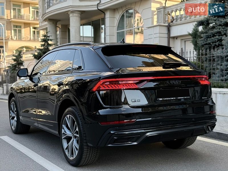 Позашляховик / Кросовер Audi Q8 2022 в Києві