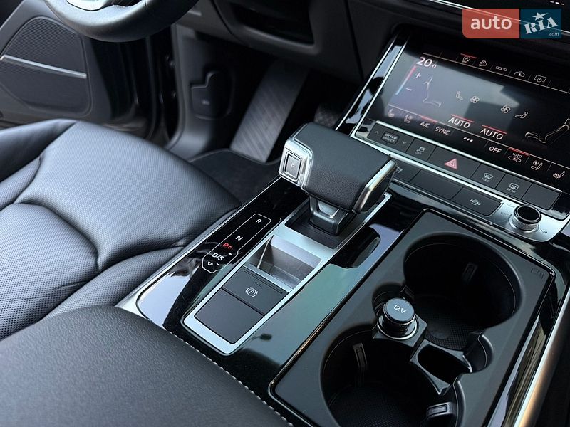 Позашляховик / Кросовер Audi Q8 2022 в Києві
