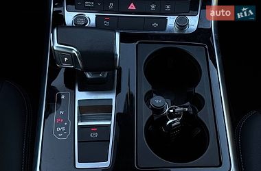 Позашляховик / Кросовер Audi Q8 2020 в Львові