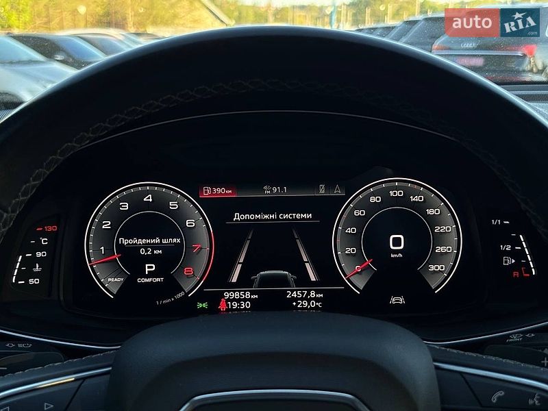 Позашляховик / Кросовер Audi Q8 2020 в Львові