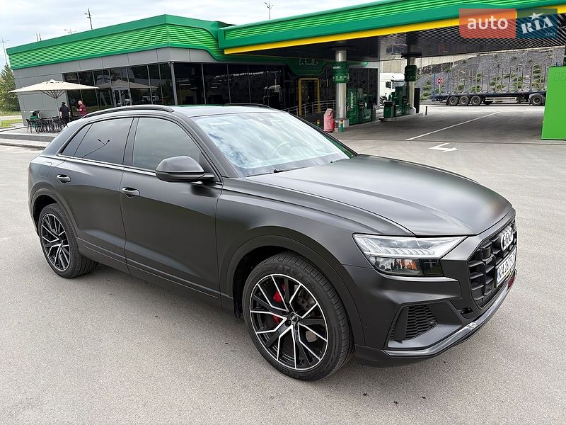 Внедорожник / Кроссовер Audi Q8 2019 в Киеве