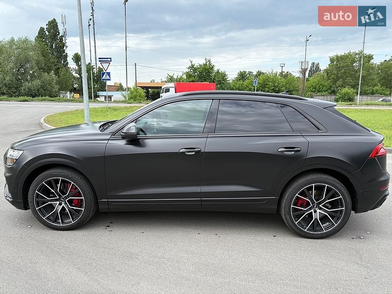 Внедорожник / Кроссовер Audi Q8 2019 в Киеве