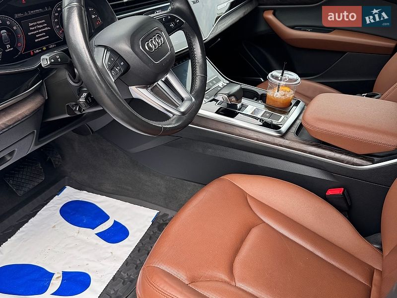 Позашляховик / Кросовер Audi Q8 2019 в Львові фото 12 Позашляховик / Кросовер Audi Q8 2019 в Львові