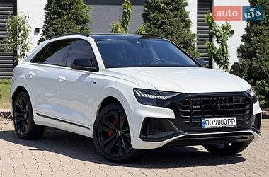 Позашляховик / Кросовер Audi Q8 2018 в Одесі