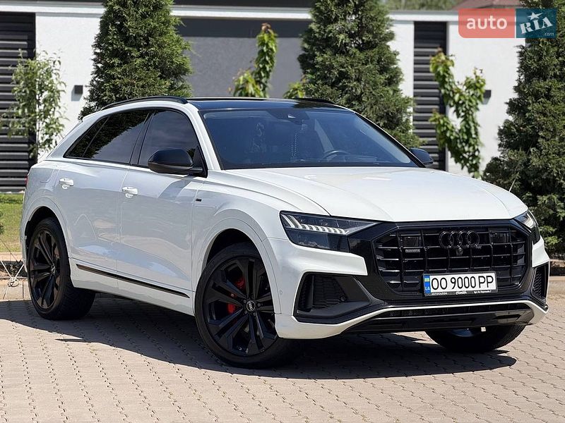 Позашляховик / Кросовер Audi Q8 2018 в Одесі