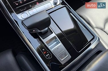 Позашляховик / Кросовер Audi Q8 2018 в Одесі