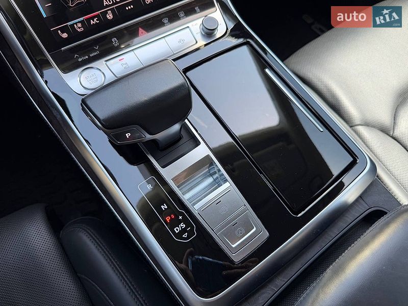 Позашляховик / Кросовер Audi Q8 2018 в Одесі