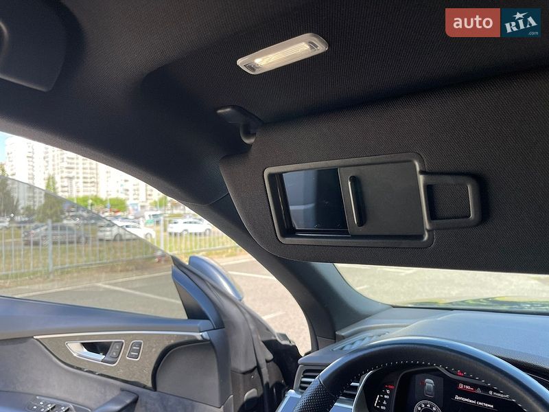 Внедорожник / Кроссовер Audi Q8 2020 в Киеве