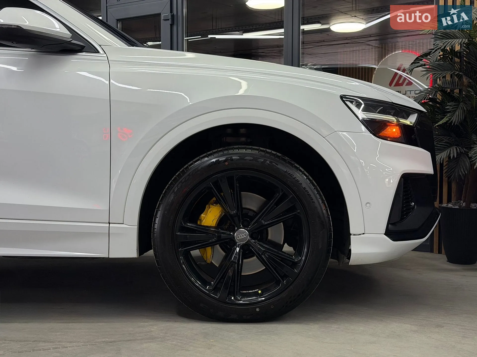 2019 Audi Q8 - мініатюра 13