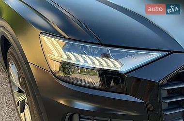 Позашляховик / Кросовер Audi Q8 2021 в Дніпрі