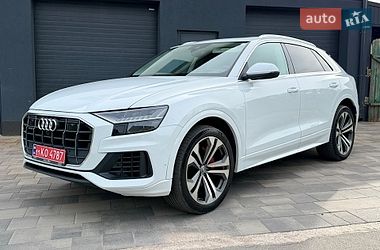 Внедорожник / Кроссовер Audi Q8 2019 в Киеве