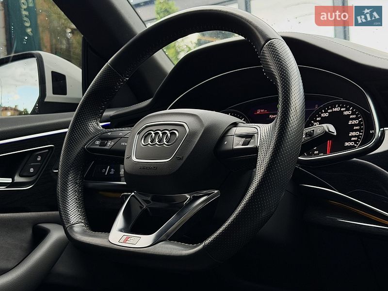 Позашляховик / Кросовер Audi Q8 2019 в Києві