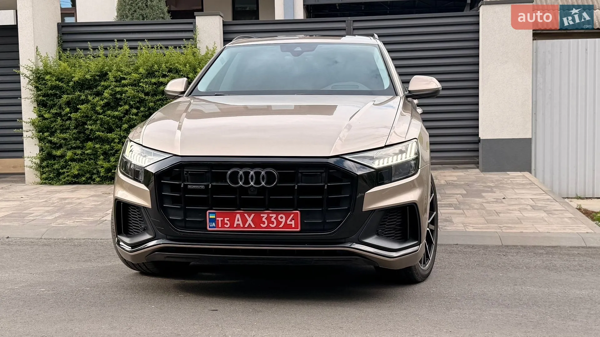 2019 Audi Q8 - мініатюра 2