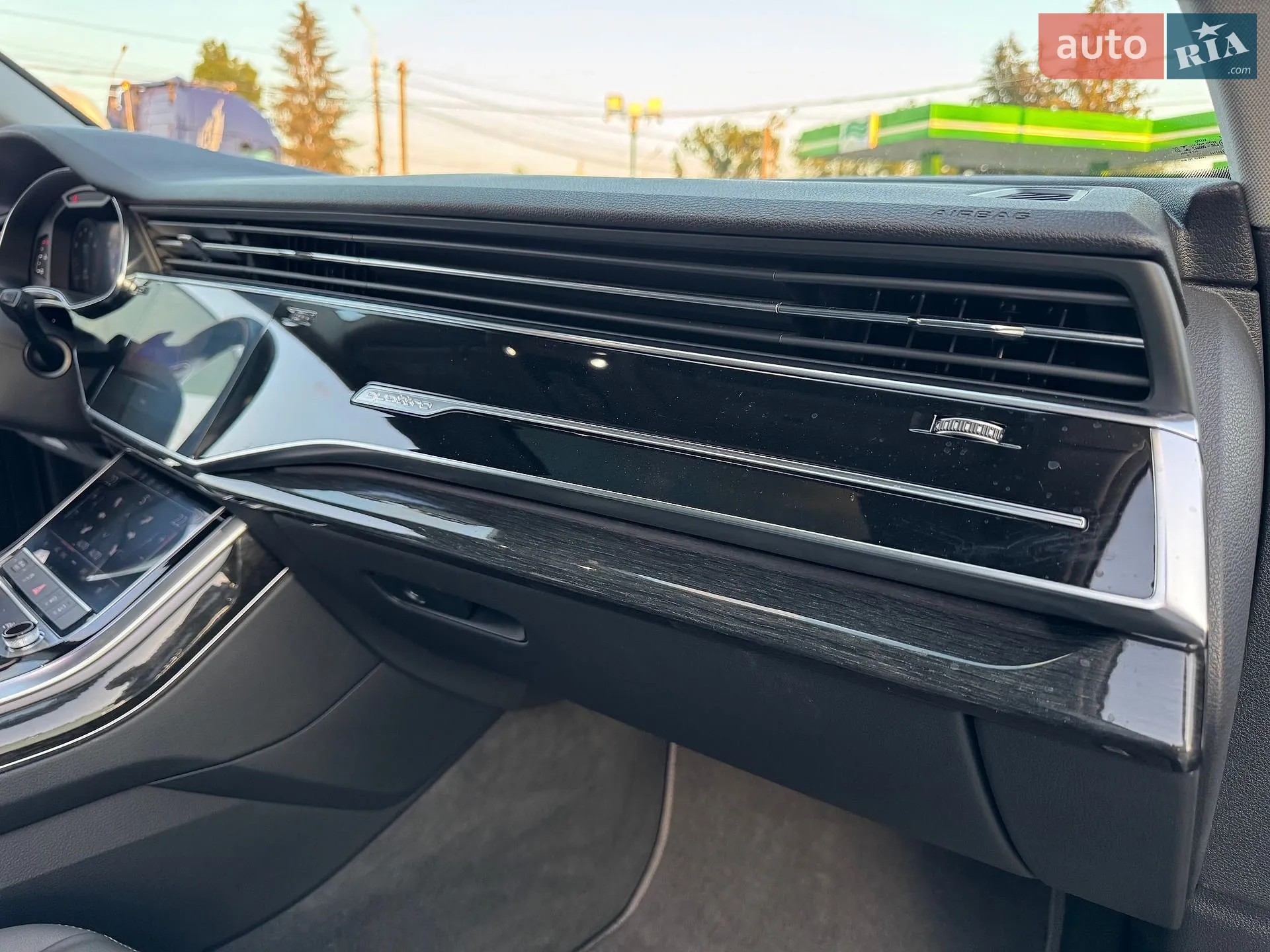 2018 Audi Q8 - мініатюра 25