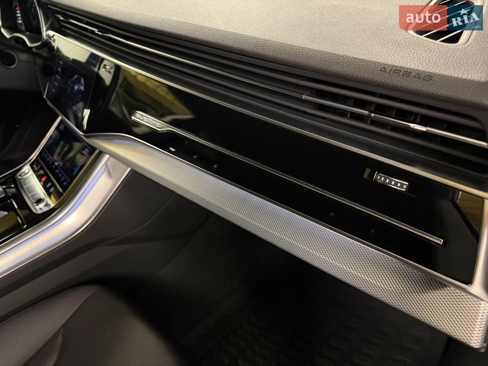 2020 Audi Q8 - мініатюра 39
