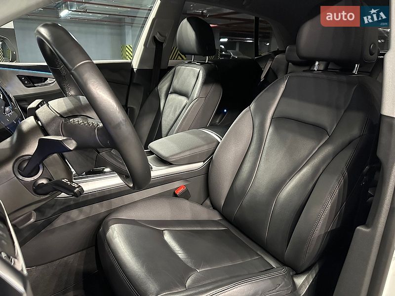 Внедорожник / Кроссовер Audi Q8 2021 в Одессе