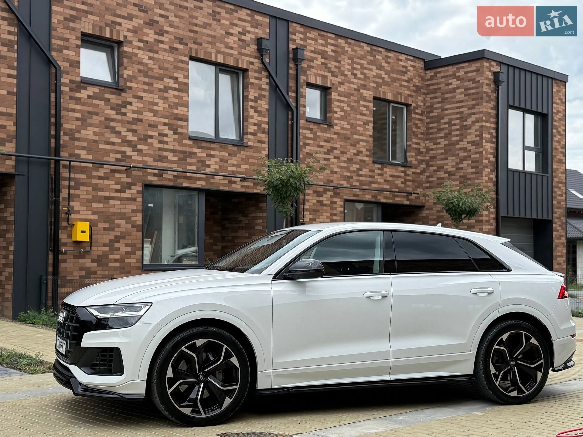 2018 Audi Q8 - мініатюра 2