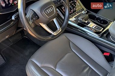 Внедорожник / Кроссовер Audi Q8 2018 в Киеве