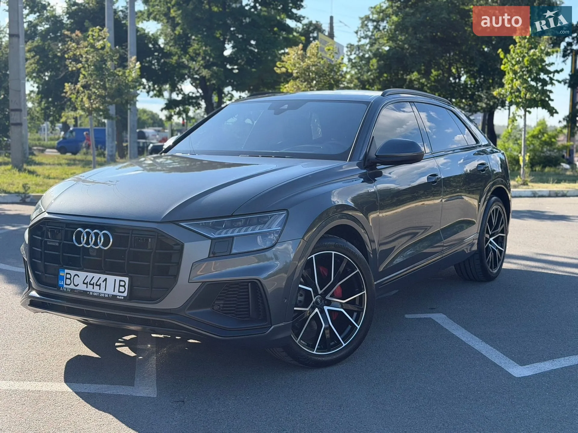 2019 Audi Q8 - фото 1