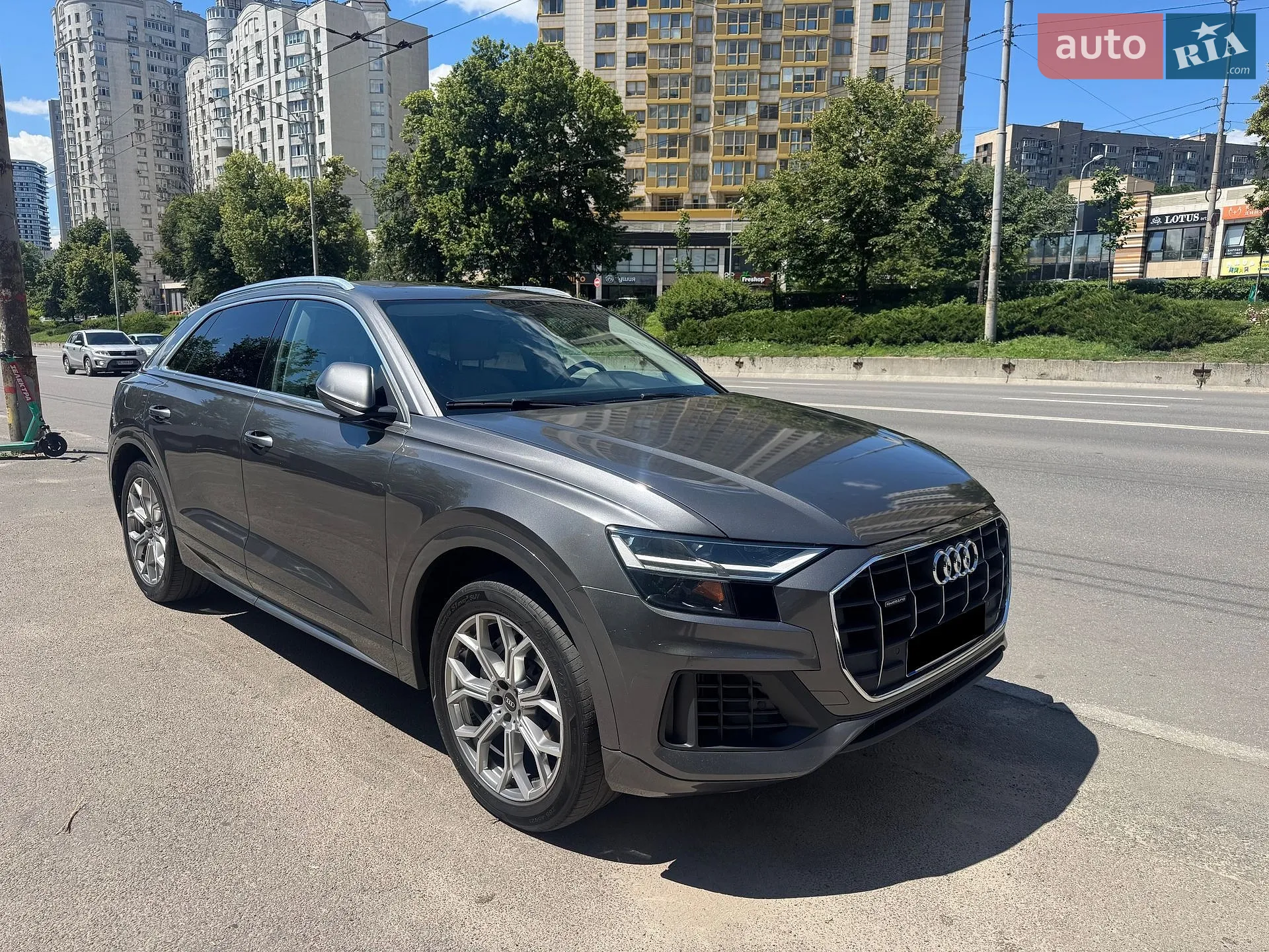 2018 Audi Q8 - мініатюра 3