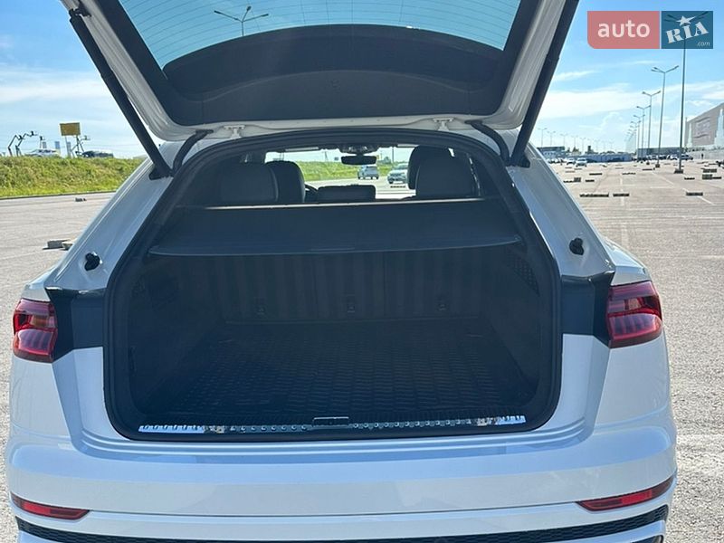 Внедорожник / Кроссовер Audi Q8 2018 в Львове фото 24 Внедорожник / Кроссовер Audi Q8 2018 в Львове