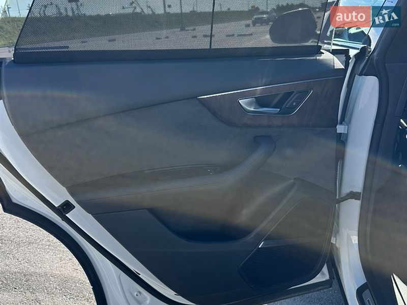 Внедорожник / Кроссовер Audi Q8 2018 в Львове фото 27 Внедорожник / Кроссовер Audi Q8 2018 в Львове