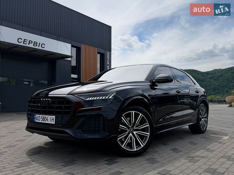 2022 Audi Q8, VIN WAUZZZF10ND005200:plate — фото 1 (autoria)