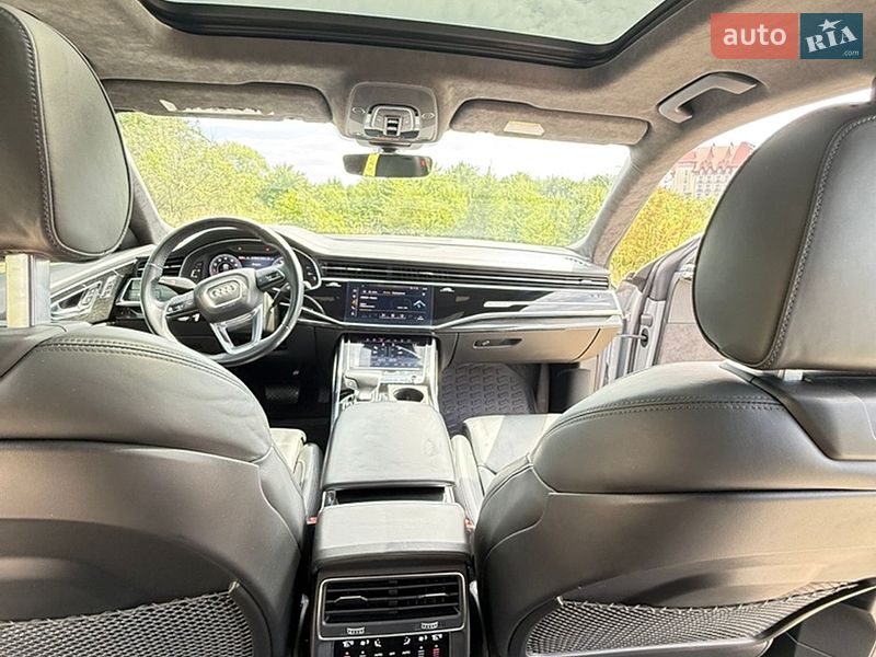 Внедорожник / Кроссовер Audi Q8 2019 в Ивано-Франковске