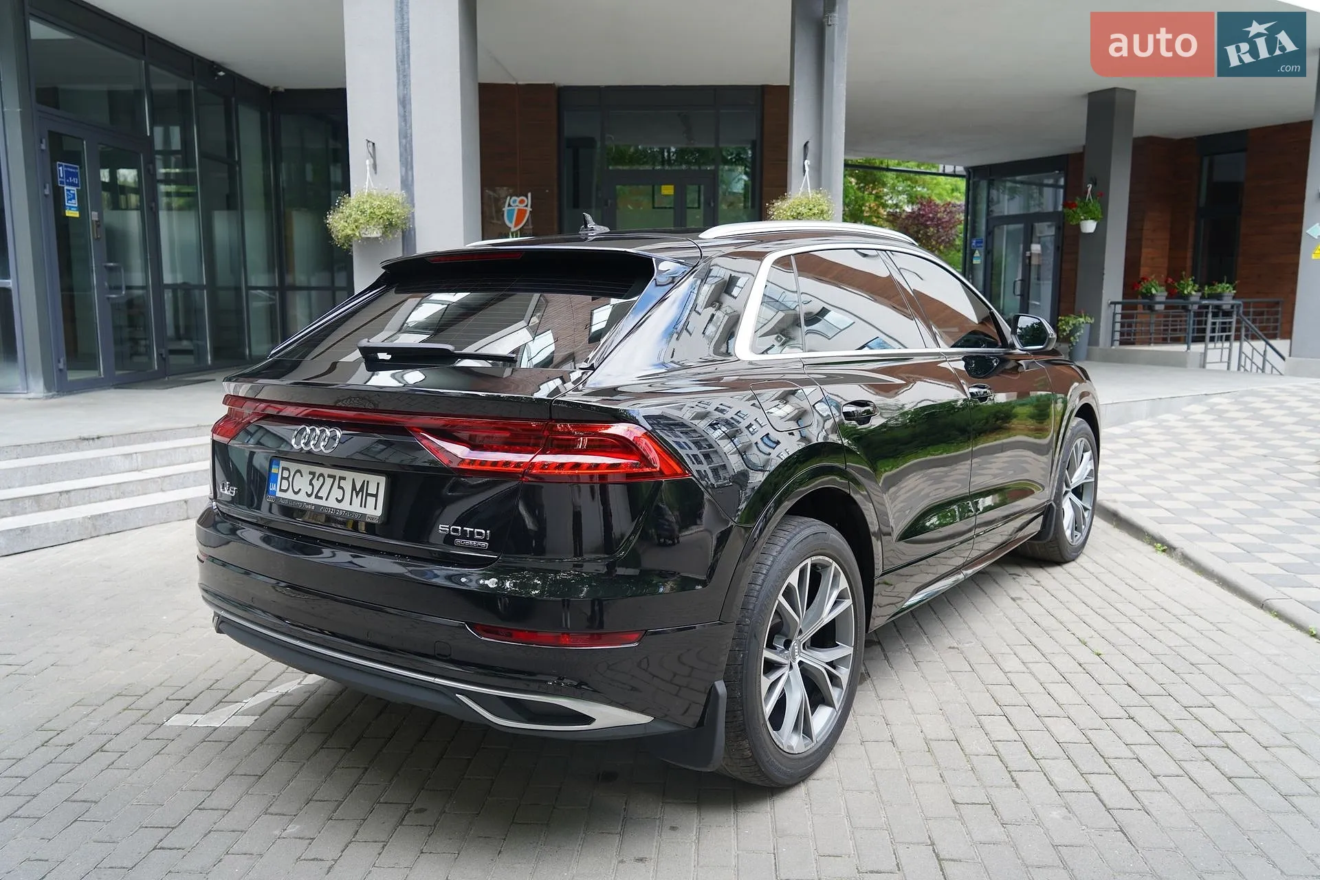 2020 Audi Q8 - фото 1