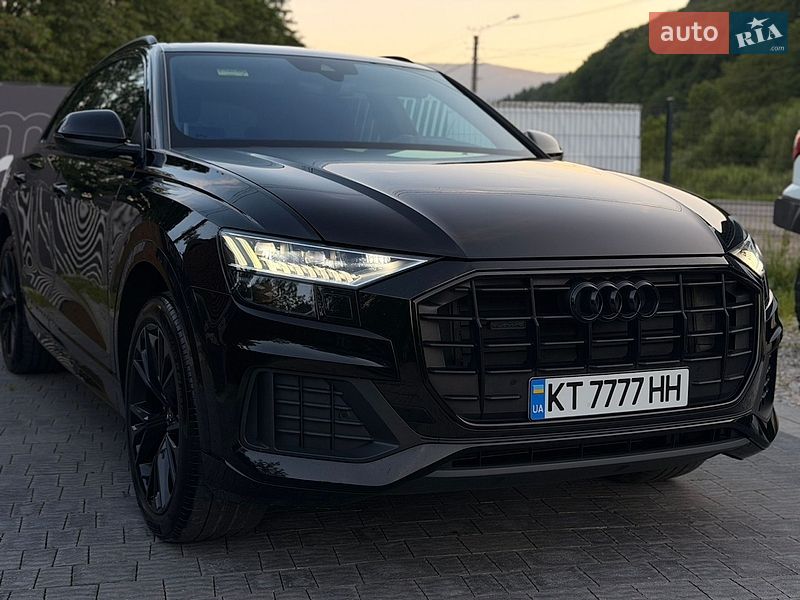 Audi Q8 2021