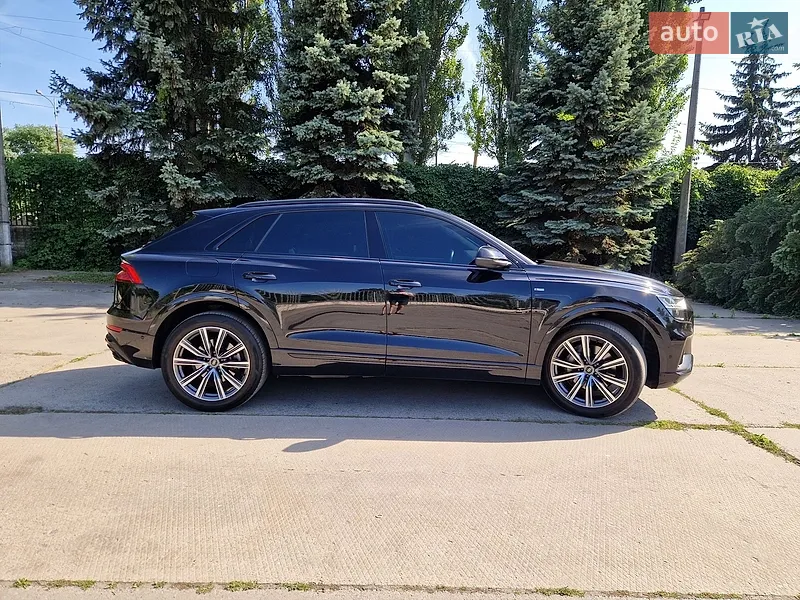 Audi Q8 2020 VIN WAUZZZF15MD019186 фото оголошення 3 з 79