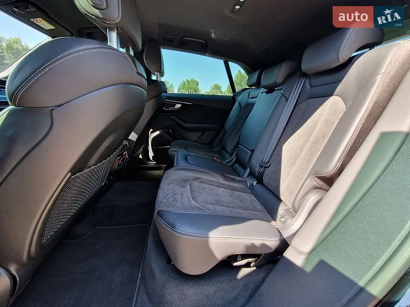 Audi Q8 2020 VIN WAUZZZF15MD019186 фото оголошення 30 з 79