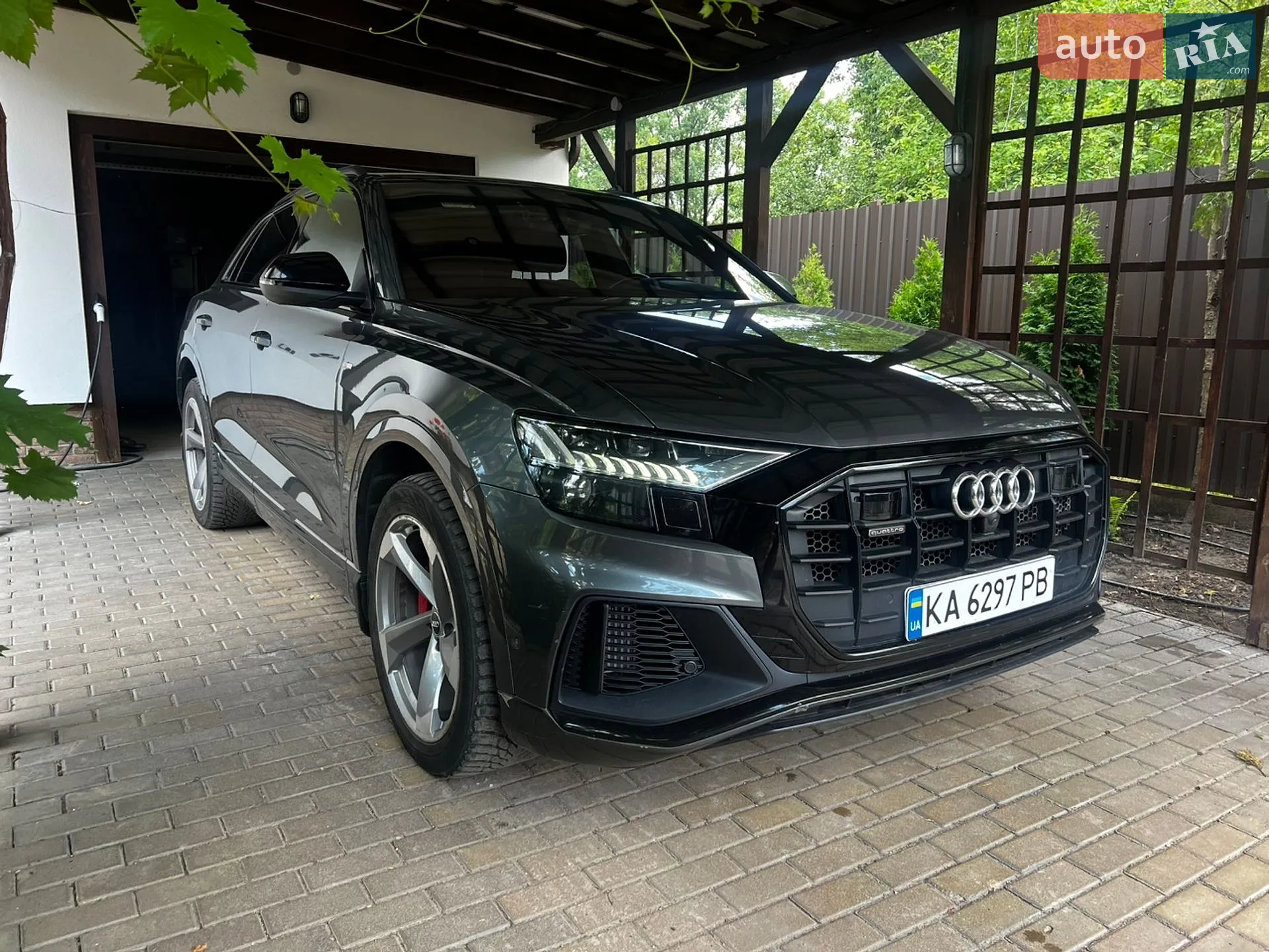 2019 Audi Q8 - фото 1