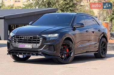 Внедорожник / Кроссовер Audi Q8 2018 в Кривом Роге