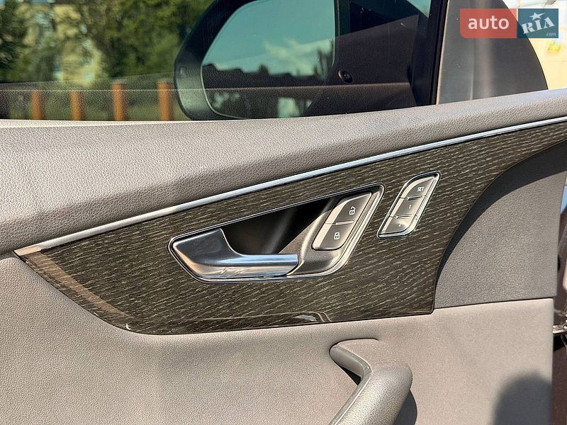 Внедорожник / Кроссовер Audi Q8 2018 в Кривом Роге