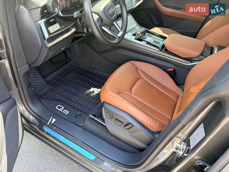 Внедорожник / Кроссовер Audi Q8 2019 в Днепре