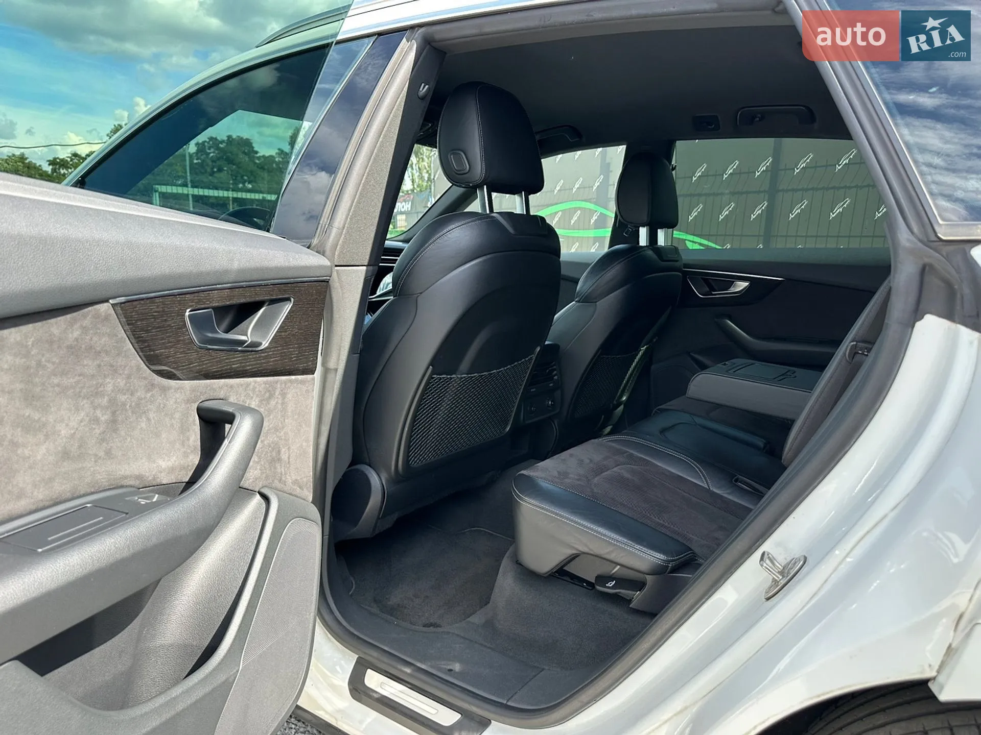 2018 Audi Q8 - мініатюра 13