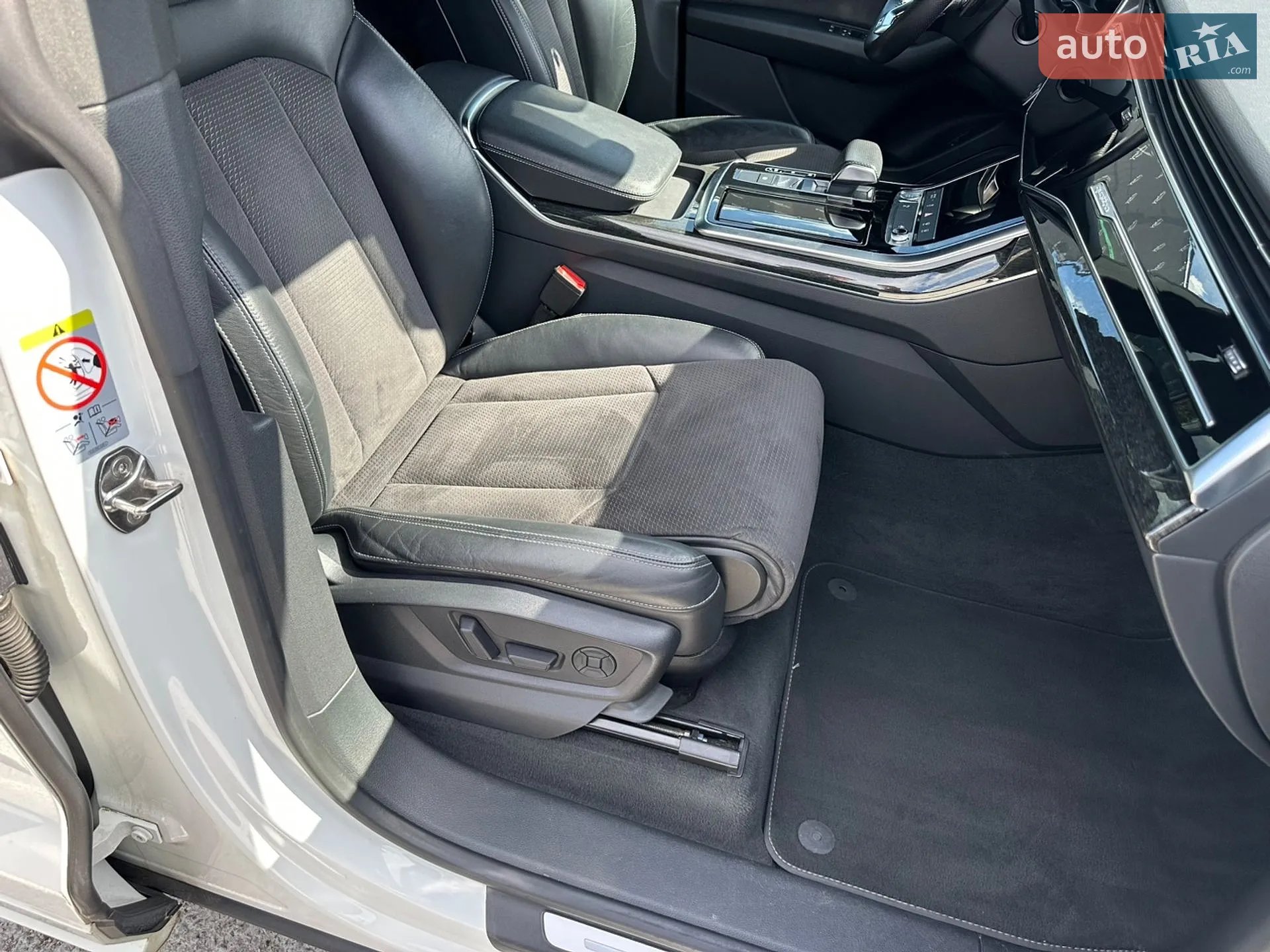 2018 Audi Q8 - мініатюра 19