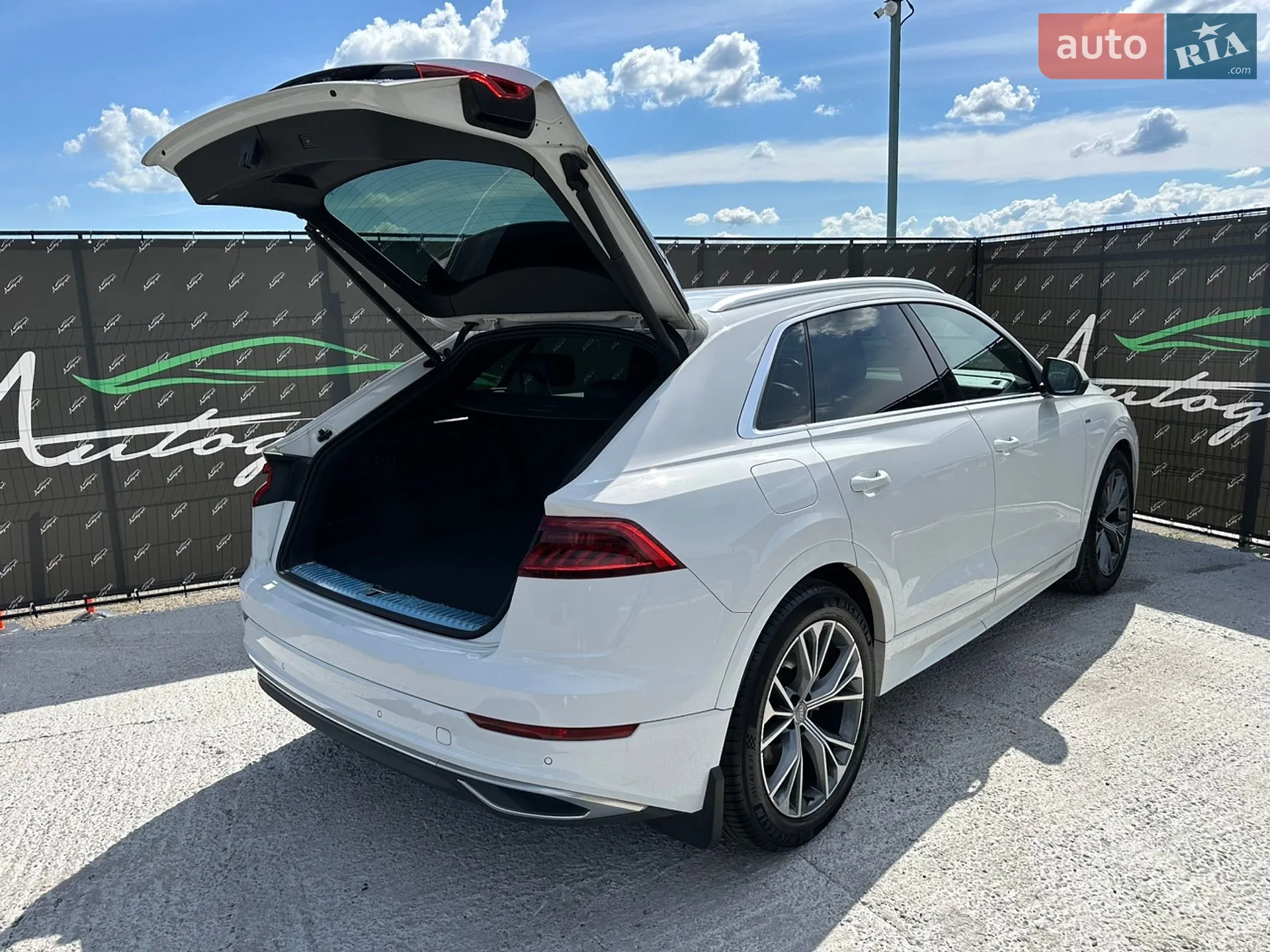 2018 Audi Q8 - мініатюра 28
