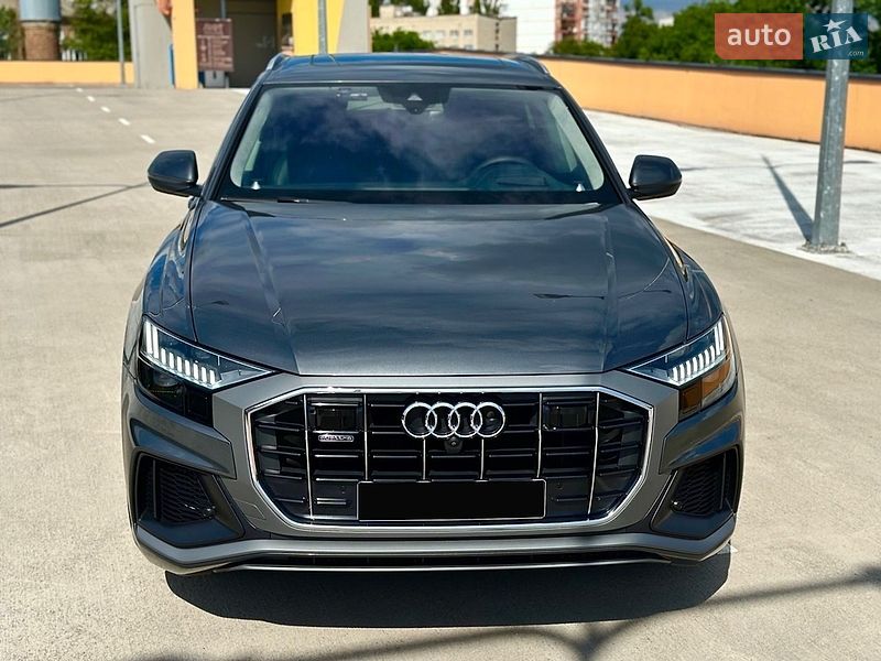 Внедорожник / Кроссовер Audi Q8 2018 в Киеве
