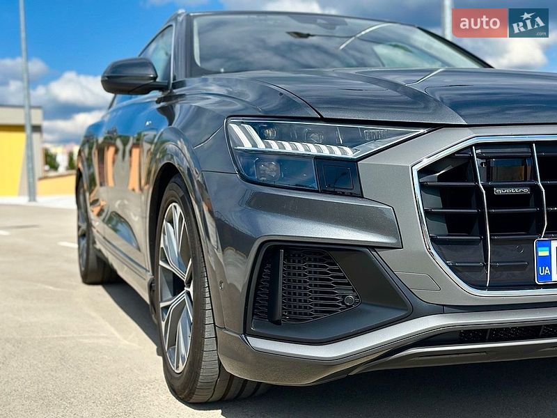 Внедорожник / Кроссовер Audi Q8 2018 в Киеве