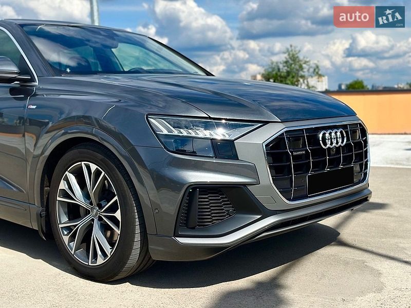 Внедорожник / Кроссовер Audi Q8 2018 в Киеве